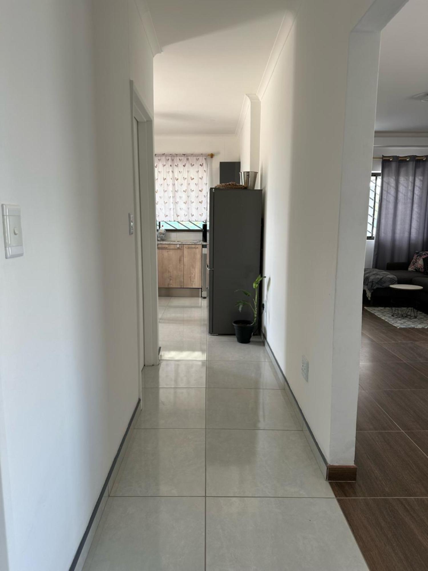 F2 Farmhouse Omuthiya Luaran gambar