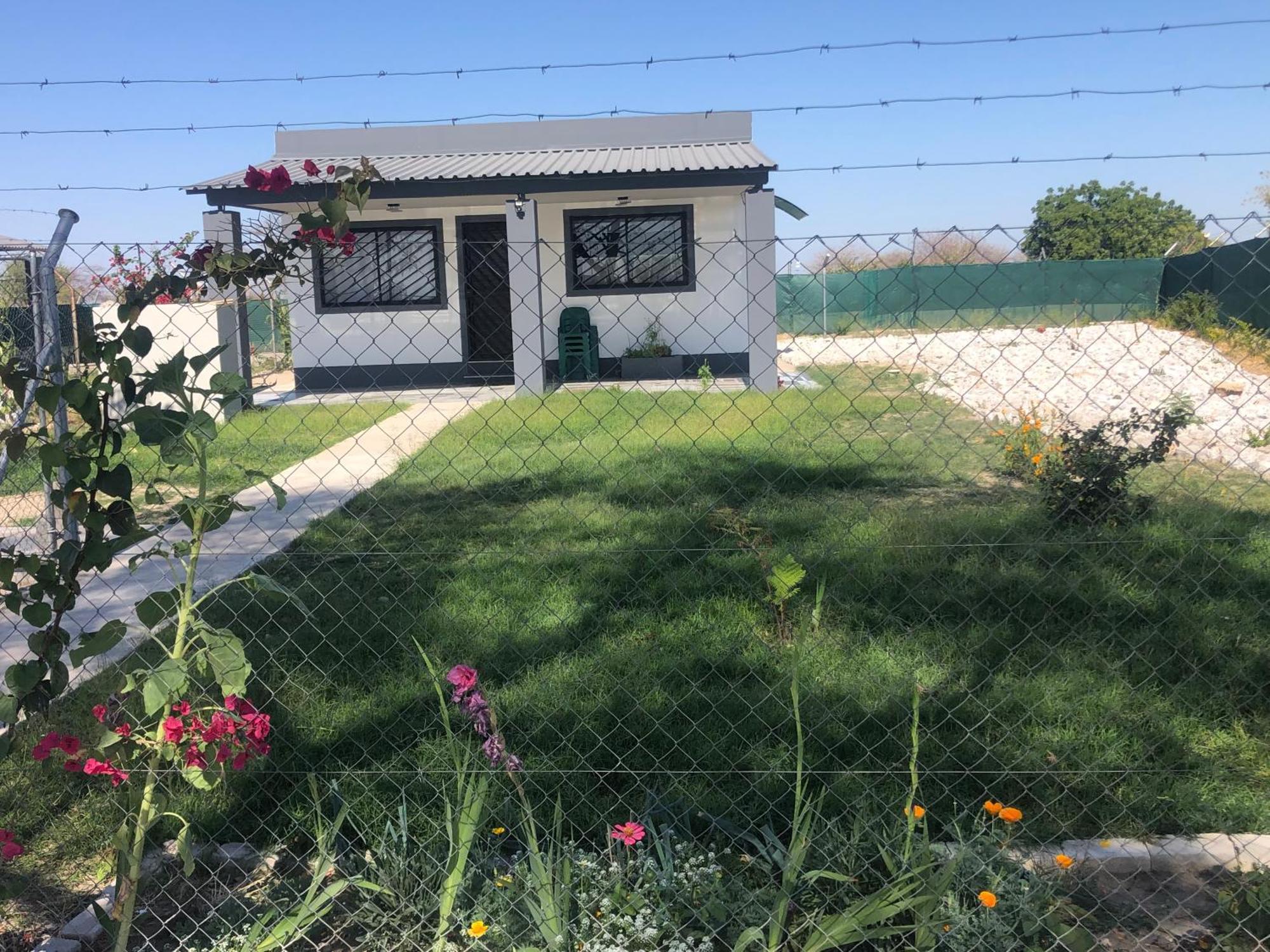 F2 Farmhouse Omuthiya Luaran gambar